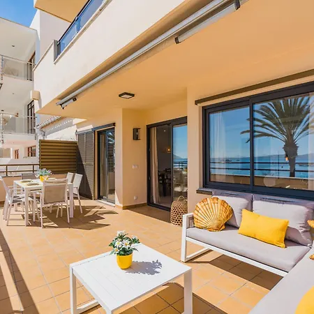 Cana Ferrera Apartman *